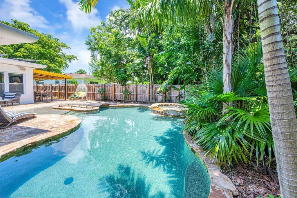 Modern Tropical Pool House North Miami Hot Tub Villa Eksteriør bilde